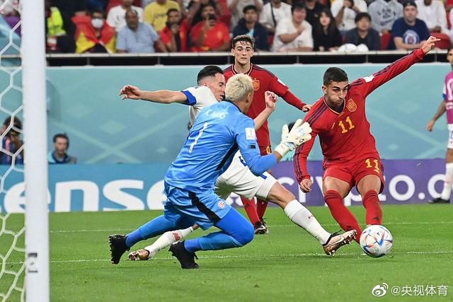 ”表示，国米签下加拿大边翼卫布坎南，转会费700万欧。